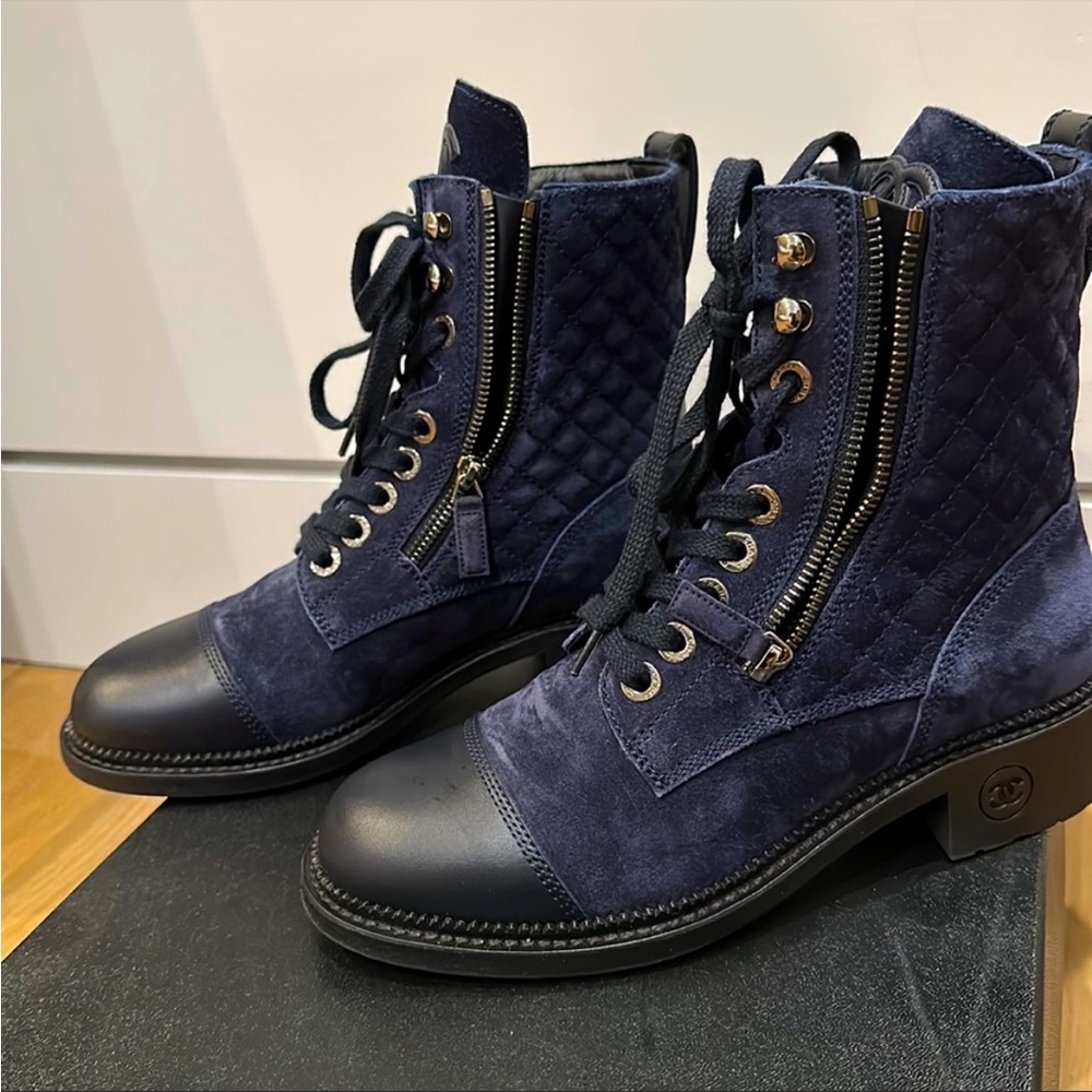Chanel lace up combat boots in black and navy suede size 37.5